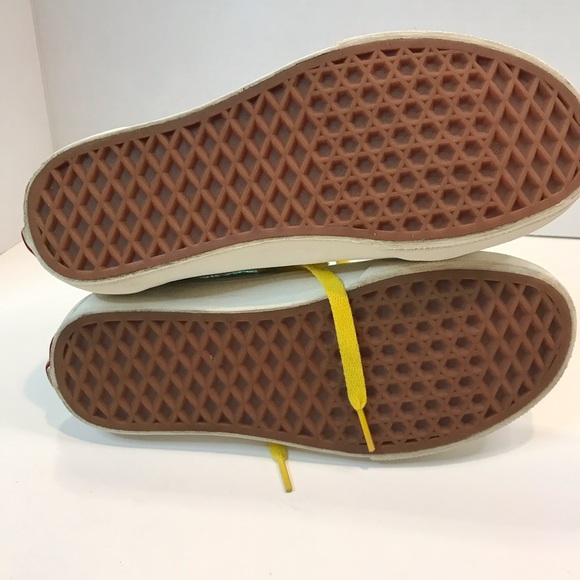 Vans - Picture 8 of 9